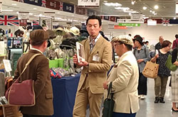 ���ׂ̃n���J�X�ߓS�S�ݓX�{�X�@�p���t�F�A