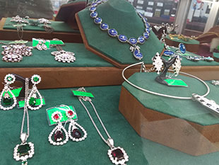 �������S�ݓX���˓X�p���W