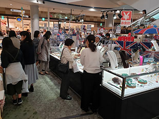 ����S�ݓX�����̓��[���X�@�p���W