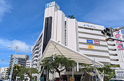 �f�p�[�g���E�{�E�y�p���W�z